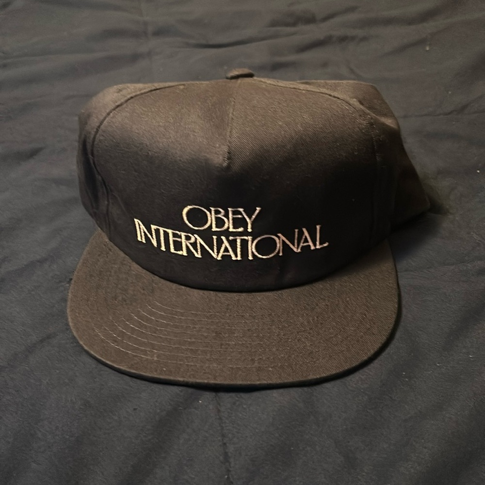 Obey International SnapBack hat (Sample)